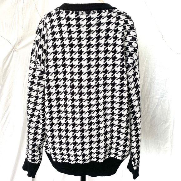 Cardigan 🆕 black white knit 5 buttons sweater v-neck oversized hip length - Picture 9 of 17